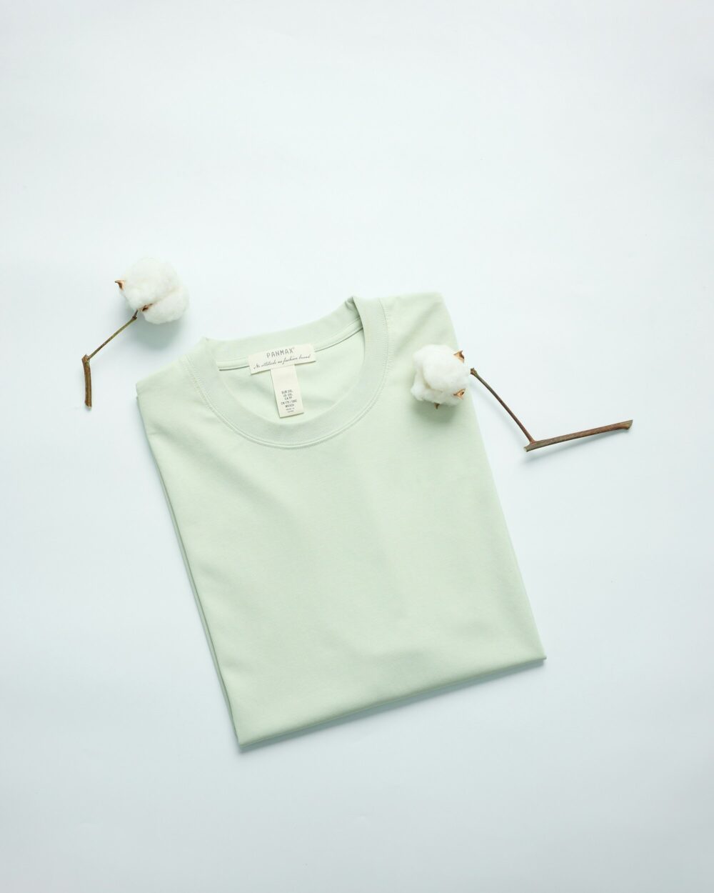 Mid-weight long-staple cotton in detail