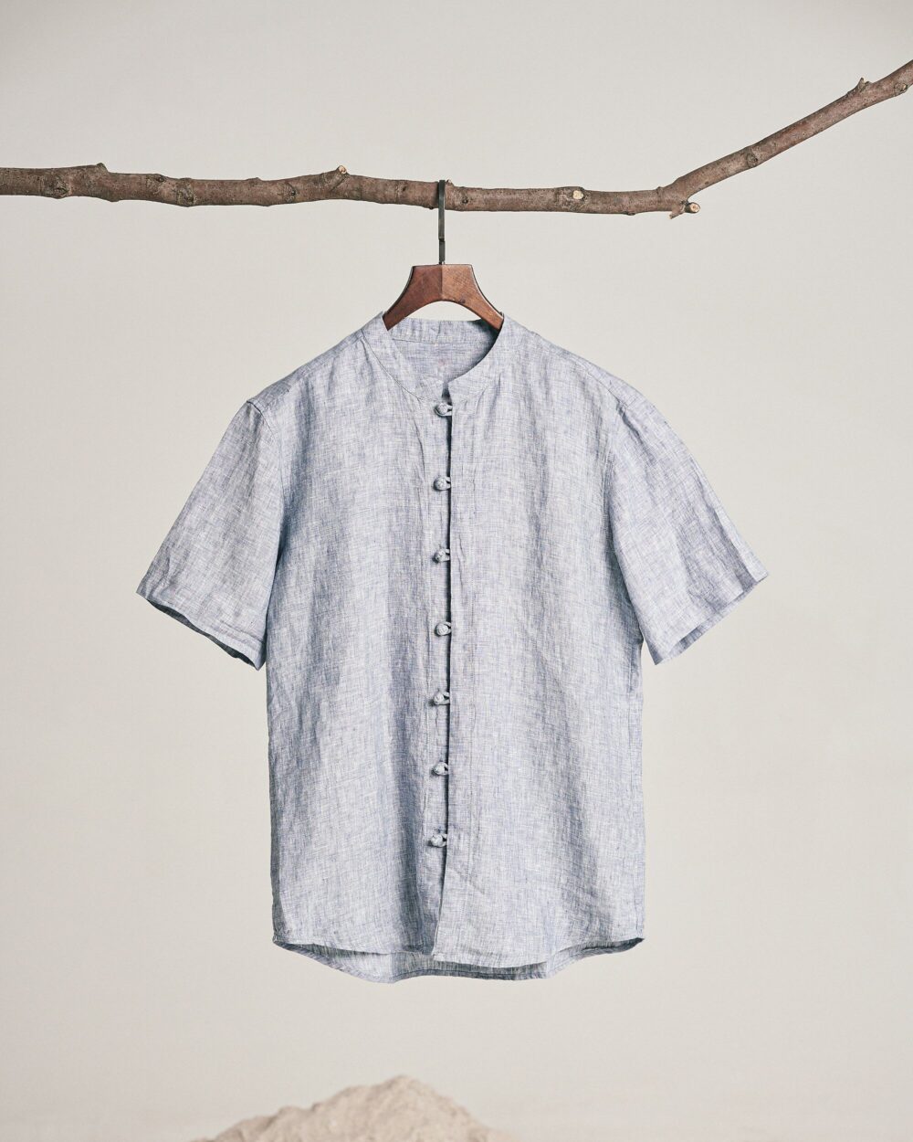 The overshirt seen from the front, unbuttoned
